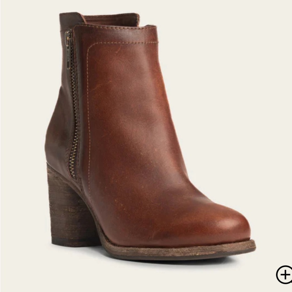FRYE Addie Double Zip Booties Cognac